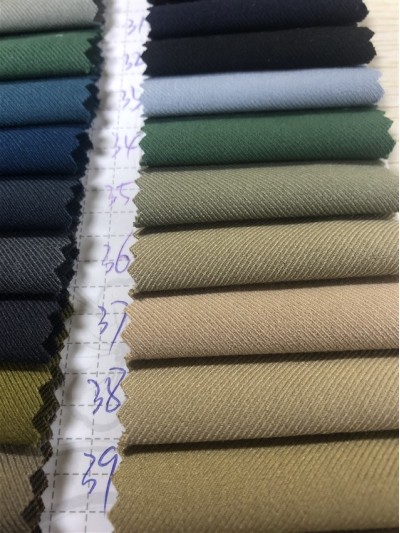 GZ-XD TR彈力 1020  77%聚酯纖維 16%粘纖  7%氨綸 側面照